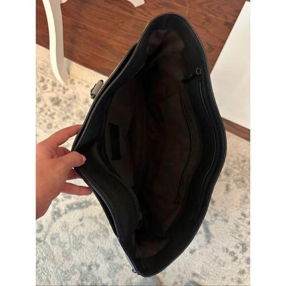 Coach Metro Tote - Picture 6 of 9